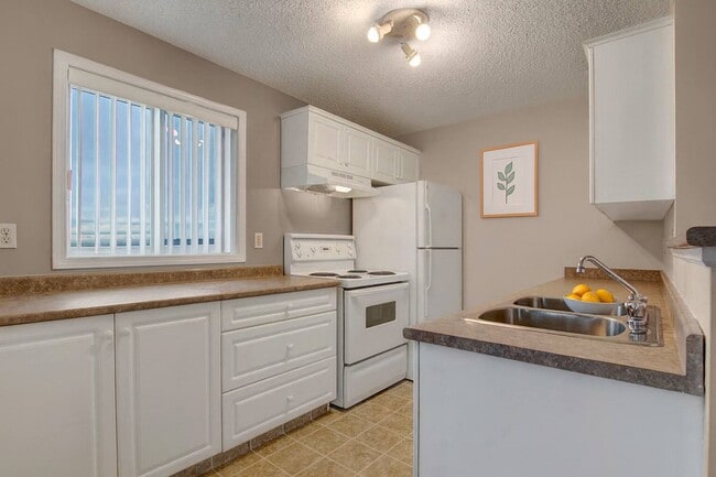 The Pointe at Applewood