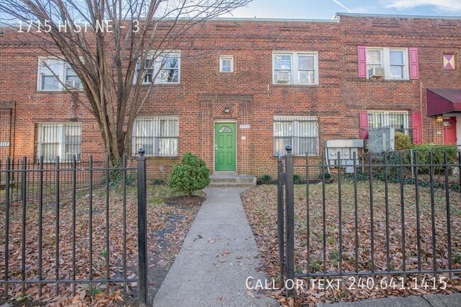 Building Photo - 1715 H St NE Unit 3