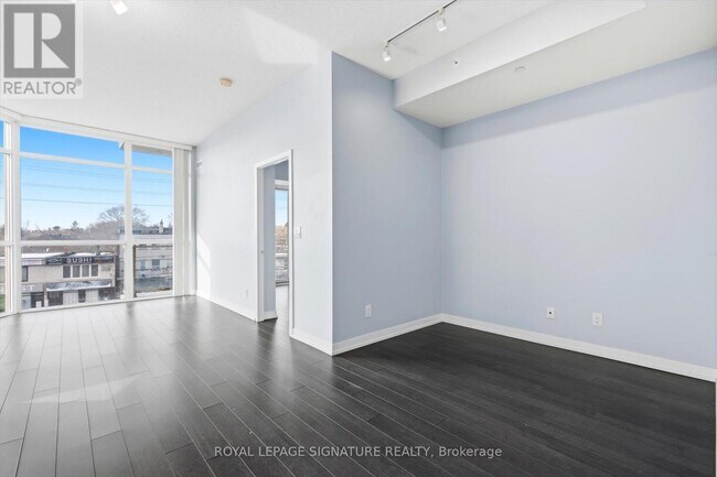 Photo - 5101 Dundas St W Unit 310