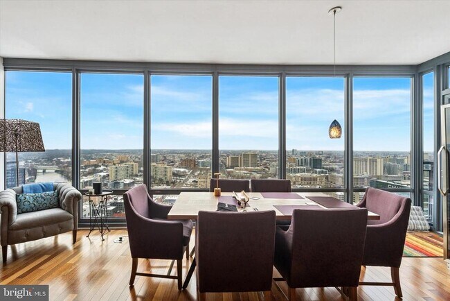 Photo - 2101 Market St Unidad 3401