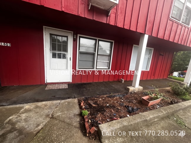 Building Photo - 1803 Carrollton Villa Rica Hwy Unit A (Downstairs)
