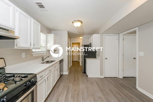 4 Bedroom Pet-Friendly Home in College Park, GA with Main Street Renewal