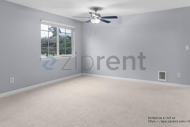 Photo - 9917 Holly Dr