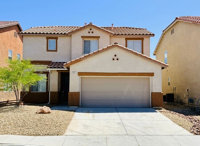 Building Photo - Available Now-Lovely Two Story Home!  Make it yours!