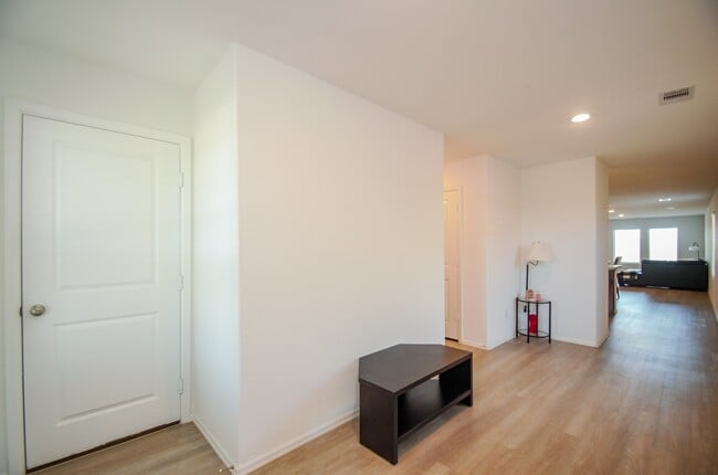 4355 Palmetto Grv Ln