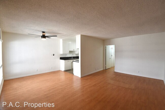 Photo - 1 br, 1 bath Apartment - 12050 Tiara Stree...