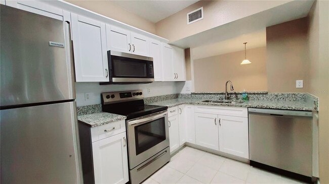 Photo - 6410 Cypressdale Dr Unit 102