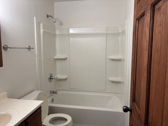 Photo - 3 bedroom, 2 bath home in Waterloo