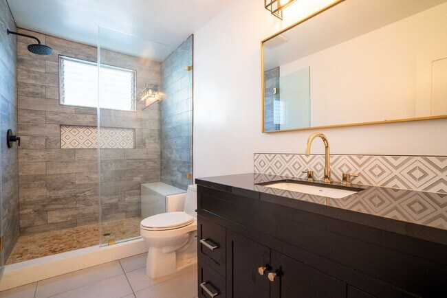 Photo - 1036 N Genesee Ave