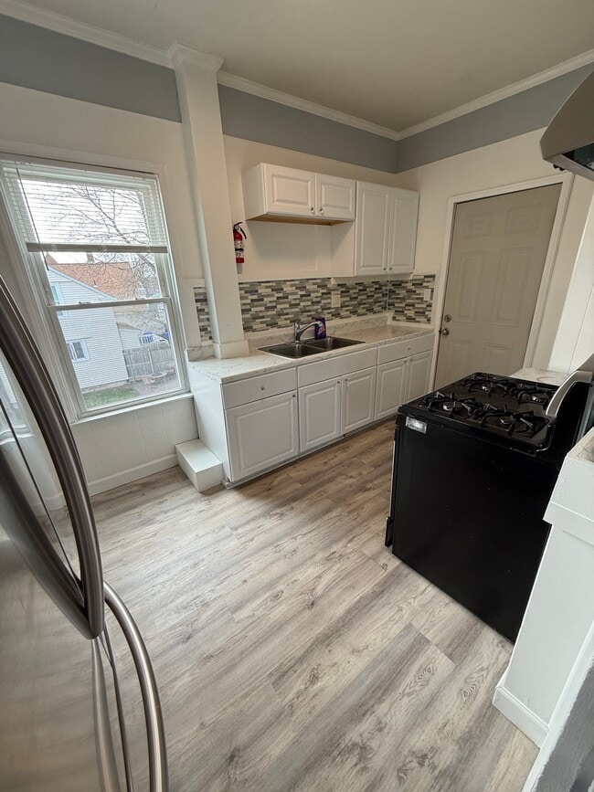 Photo - 191 West Ave Unit 2