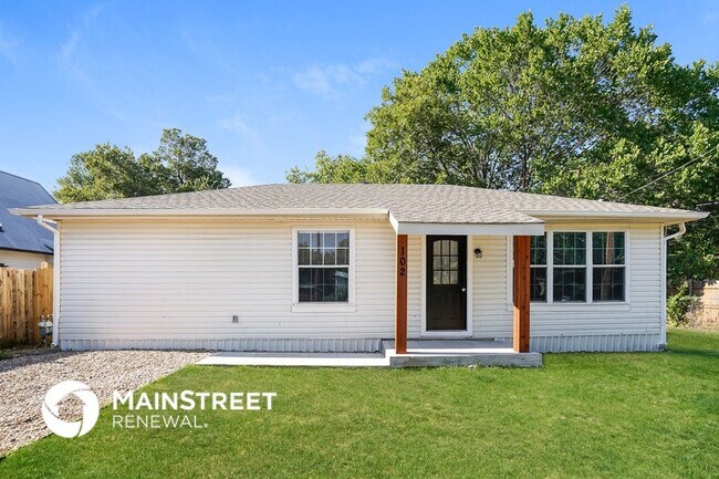 Building Photo - 102 E Barton St