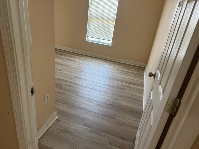 Photo - 18145 Bridle Bit Ln