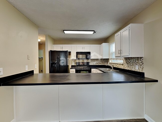 Photo - 3107 Creekview Ln