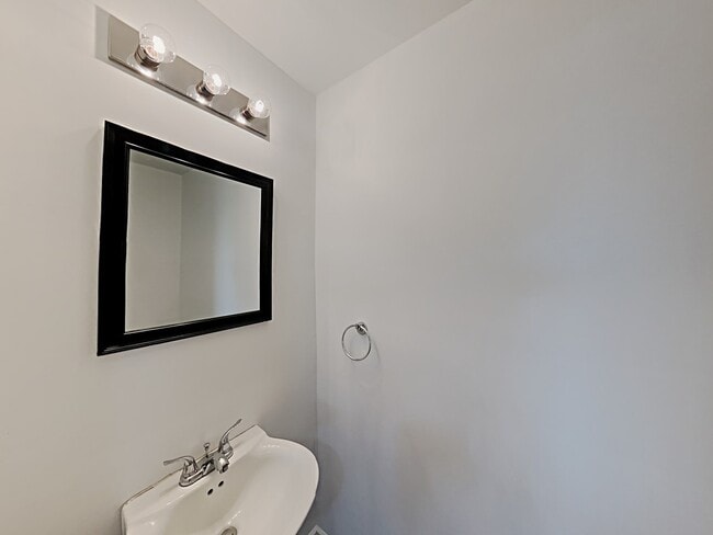 Photo - 649 Winchester Ct