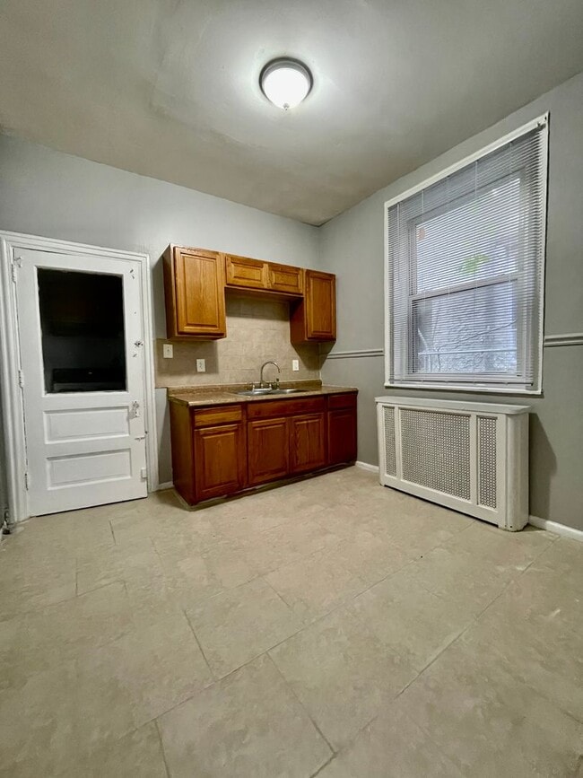 Photo - Spacious 3 Bedroom Available Now