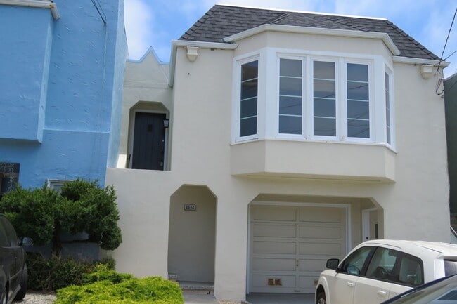 2 BEDROOM SUNSET HOUSE - PLUS BONUS ROOM - 2 BEDROOM SUNSET HOUSE - PLUS BONUS ROOM