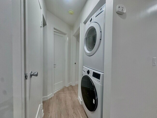 Photo - 415 S New Hampshire Ave Unidad 103