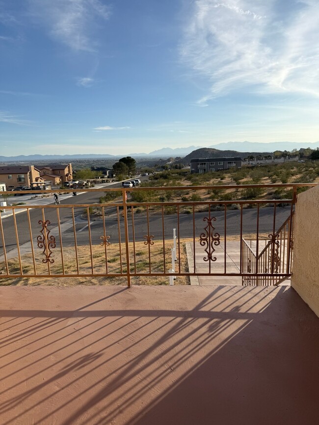 Photo - 16321 Siskiyou Rd Unidad 6