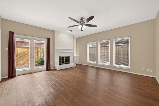 Photo - 2413 Potomac Dr Unidad D