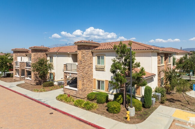 Photo - Toscana Apartments