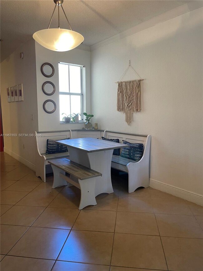 Photo - 2445 Centergate Dr