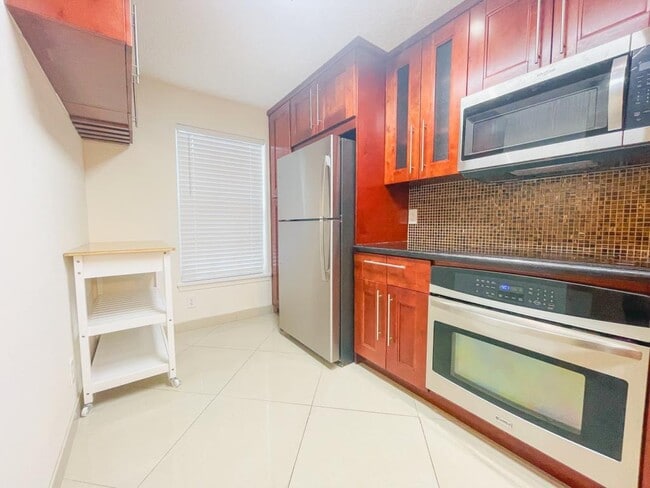 Photo - 4904 SW 31st Terrace