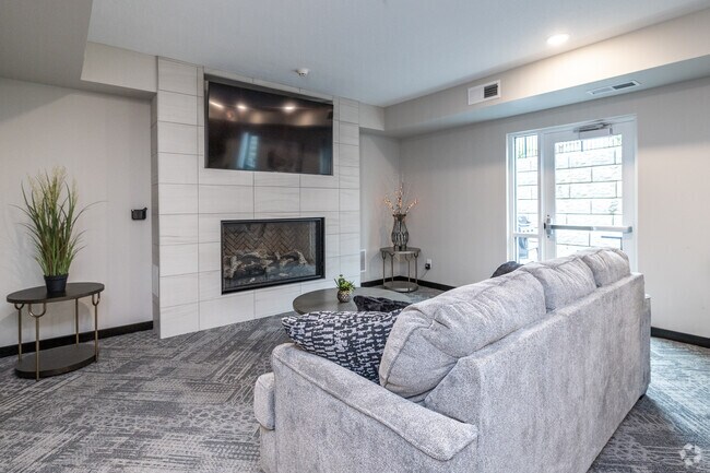 Game Room Lounge