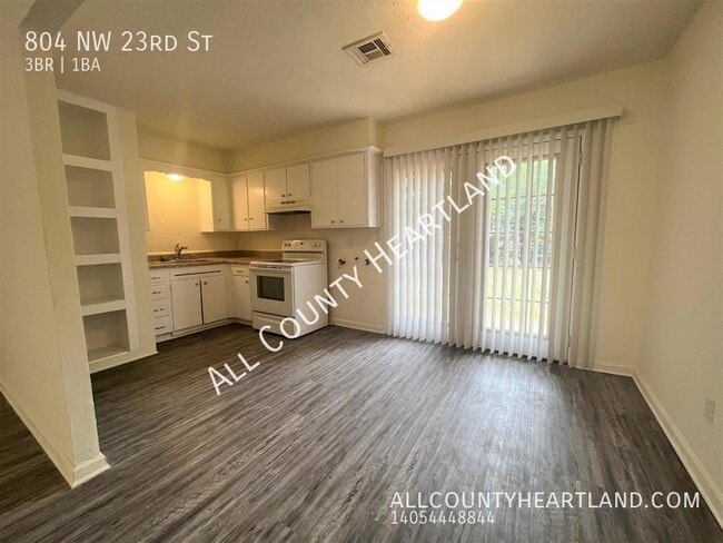 Photo - 804 NW 23rd St