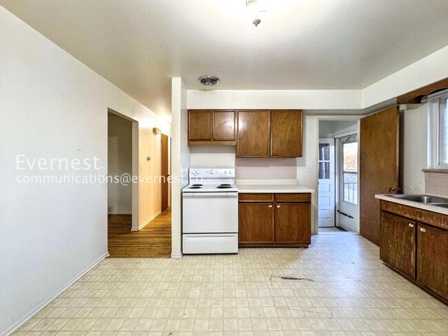 Photo - 5618 S Fox Cir Unit b