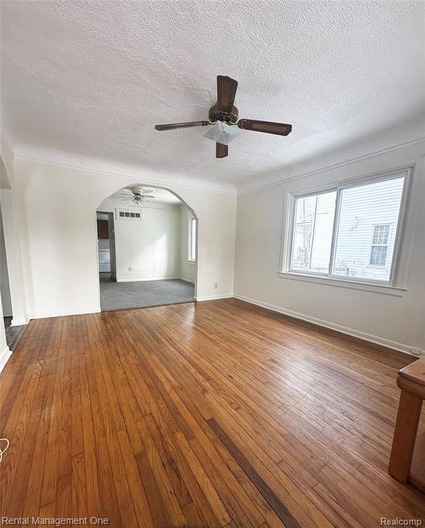 Photo - 7286 Gilman St