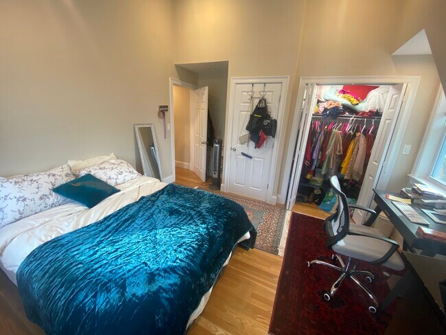 Photo - 18 Chandler St Unit 2