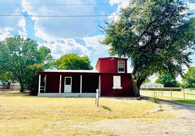 Building Photo - 808 S Yosemite St