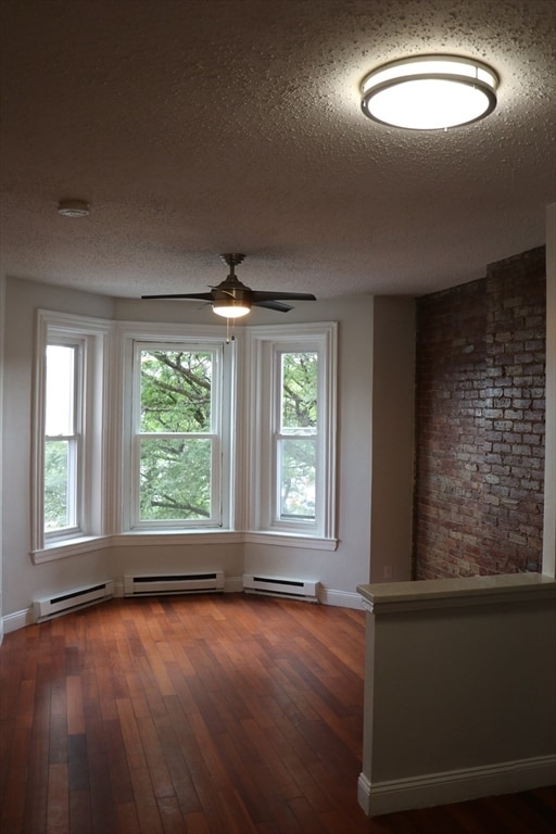 Photo - 320 Warren St Unit 2