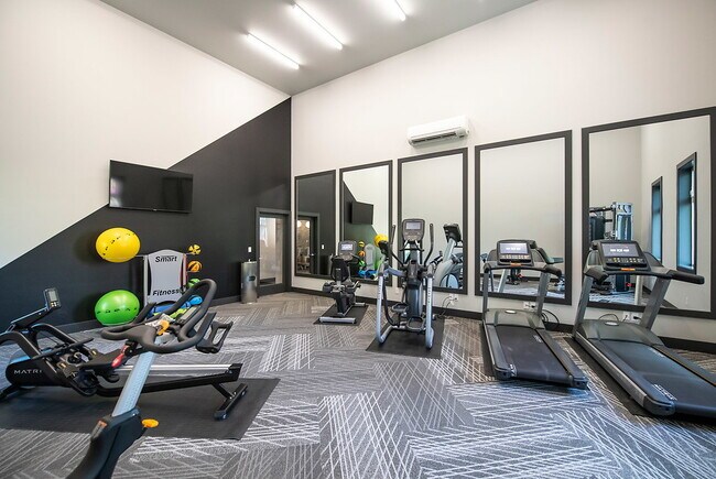 Photo - Laurels at Mill Creek