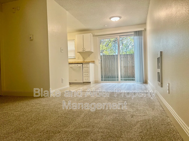 Photo - 4103 NE Killingsworth St