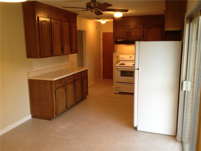 Photo - 1424 E Calhoun St