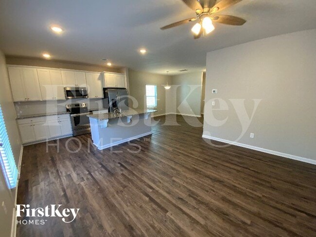 Photo - 10724 Rivergate Dr NW