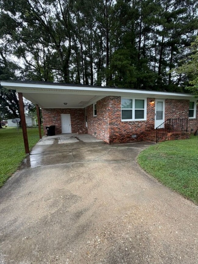 Building Photo - 205 Chavis St Unit 2