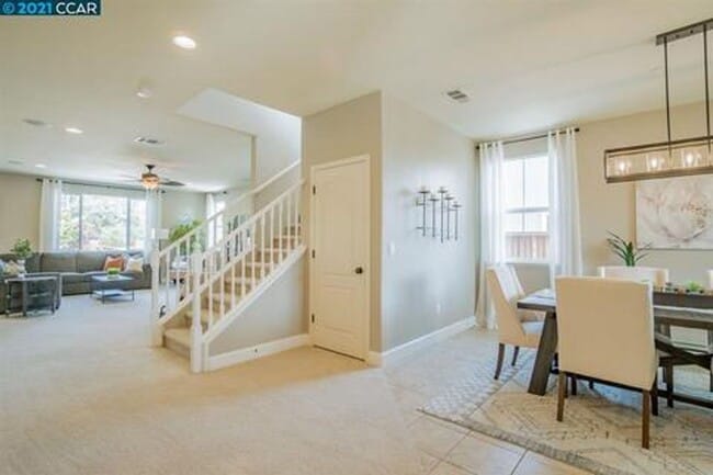 Photo - 693 Monte Verde Ln