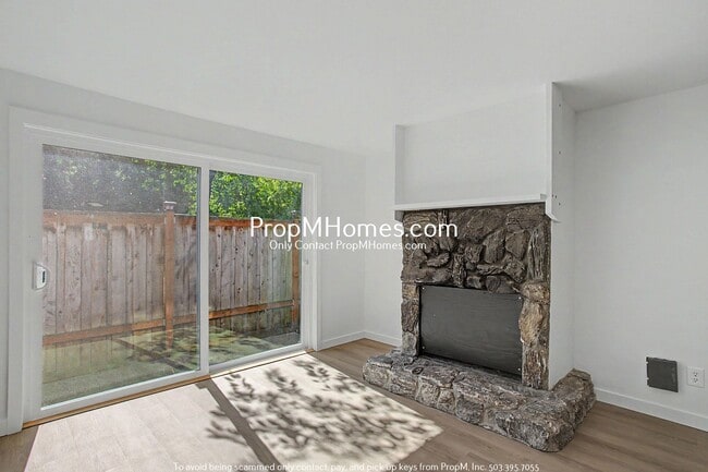 Photo - Updated Two Bedroom Duplex in Sellwood - Garage Included!