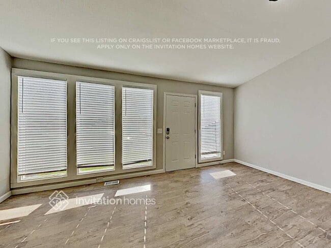 Photo - 18621 E Columbia Pl