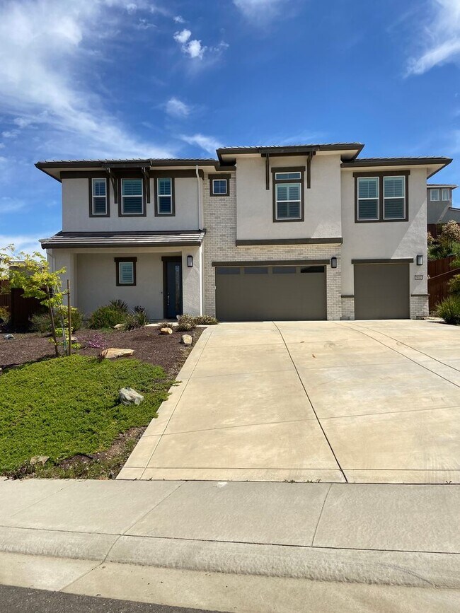 Photo - Cool Pool! 5Bdrm, 4.5 bath in gated community El Dorado Hills