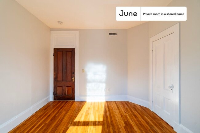 Photo - Room in Shared 4 bed/2 bath home Unit D