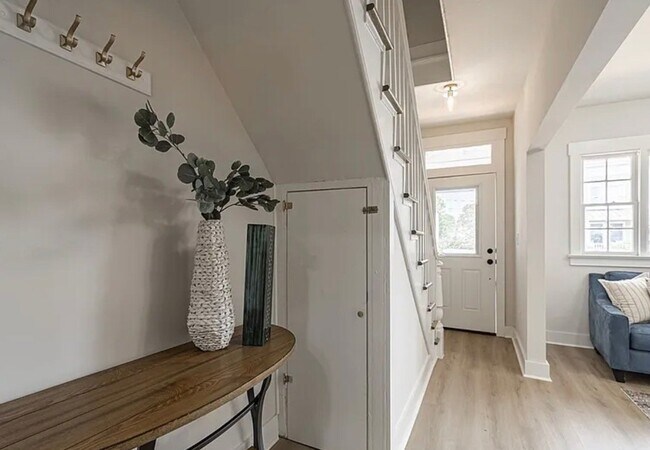 Photo - 606 N 23rd St