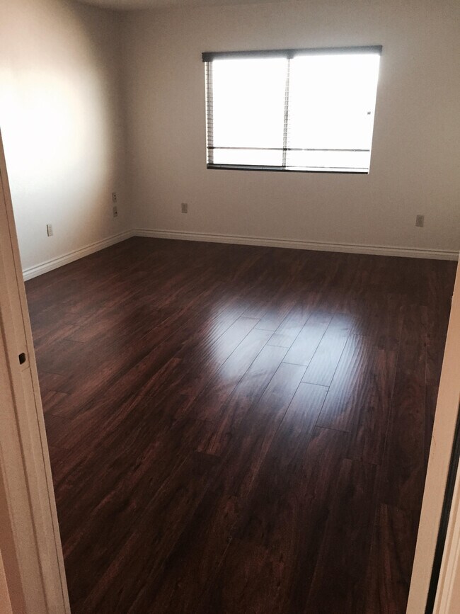 Photo - 3821 Mentone Ave Unit 303