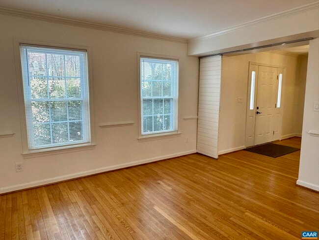 Photo - 3176 Crossfield Ln