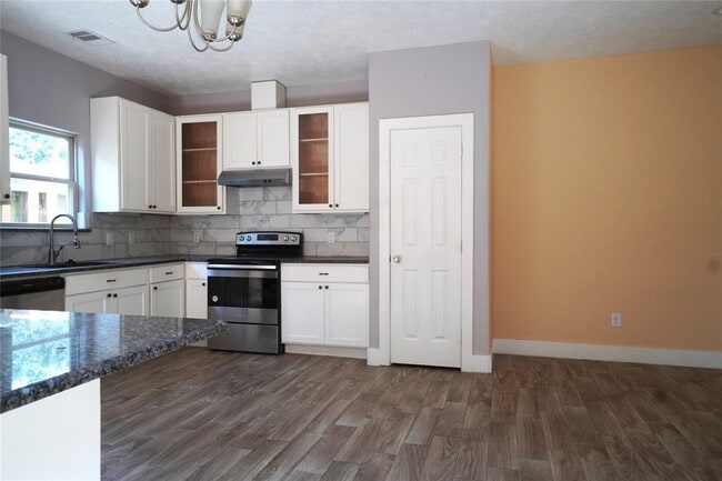 Building Photo - 5829 Hartwick Rd Unit A Rental