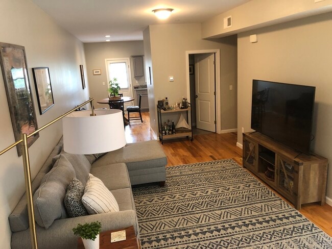 Photo - 132 Sheldon Terrace Unit 3