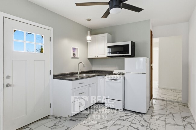 Building Photo - 1108 S Lebanon Ln Unit Casita