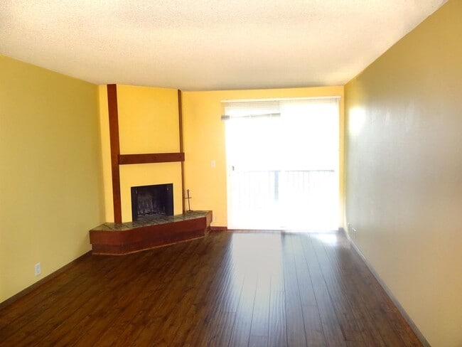 Photo - 2 bed/ 1 bath Condo!  With  Great Views!
